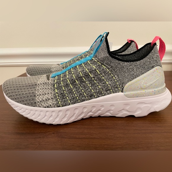 Nike React Phantom Run Flyknit 2 Men‘s Running Shoes Size 10.5 - Picture 5 of 9